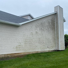 Top-Quality-House-Soft-Washing-Performed-in-Warrenton-Mo-1 1